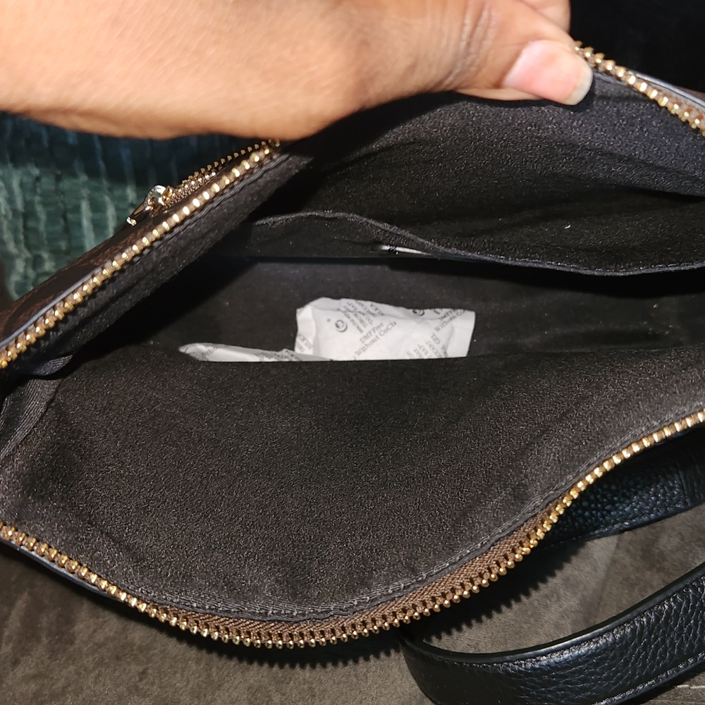 Handbag - Picture 3 of 5